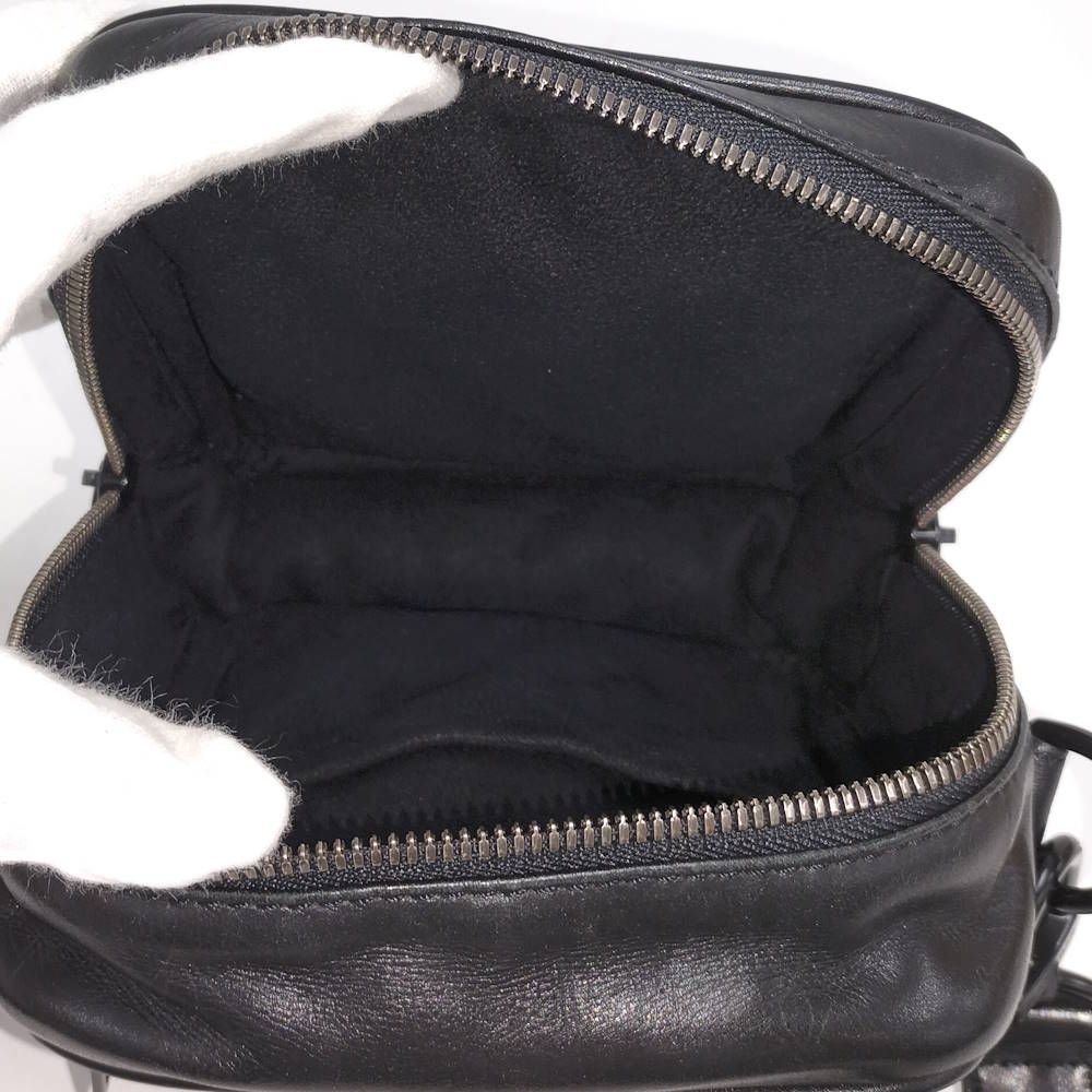 Louis Vuitton Peonia Monogram Diffel Noir — view 8