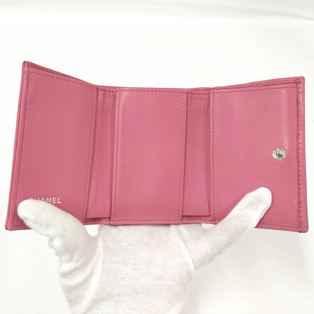 Chanel Classic Small Flap Wallet Quilted Lambskin Pink — view 2