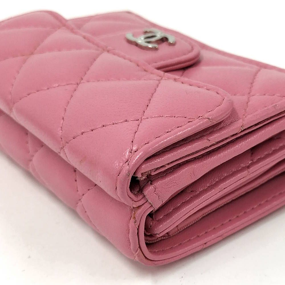 Chanel Classic Small Flap Wallet Quilted Lambskin Pink — view 4