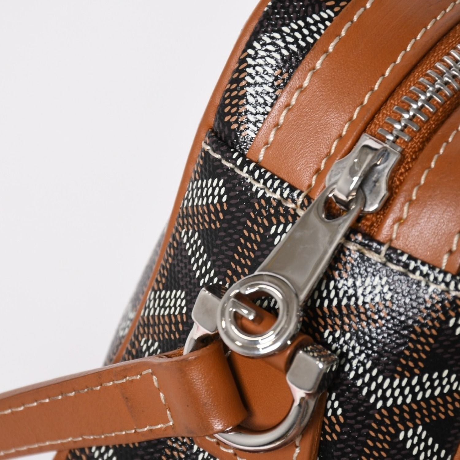 Goyard Cup Vert PM Shoulder Bag Brown Leather Silver — view 7