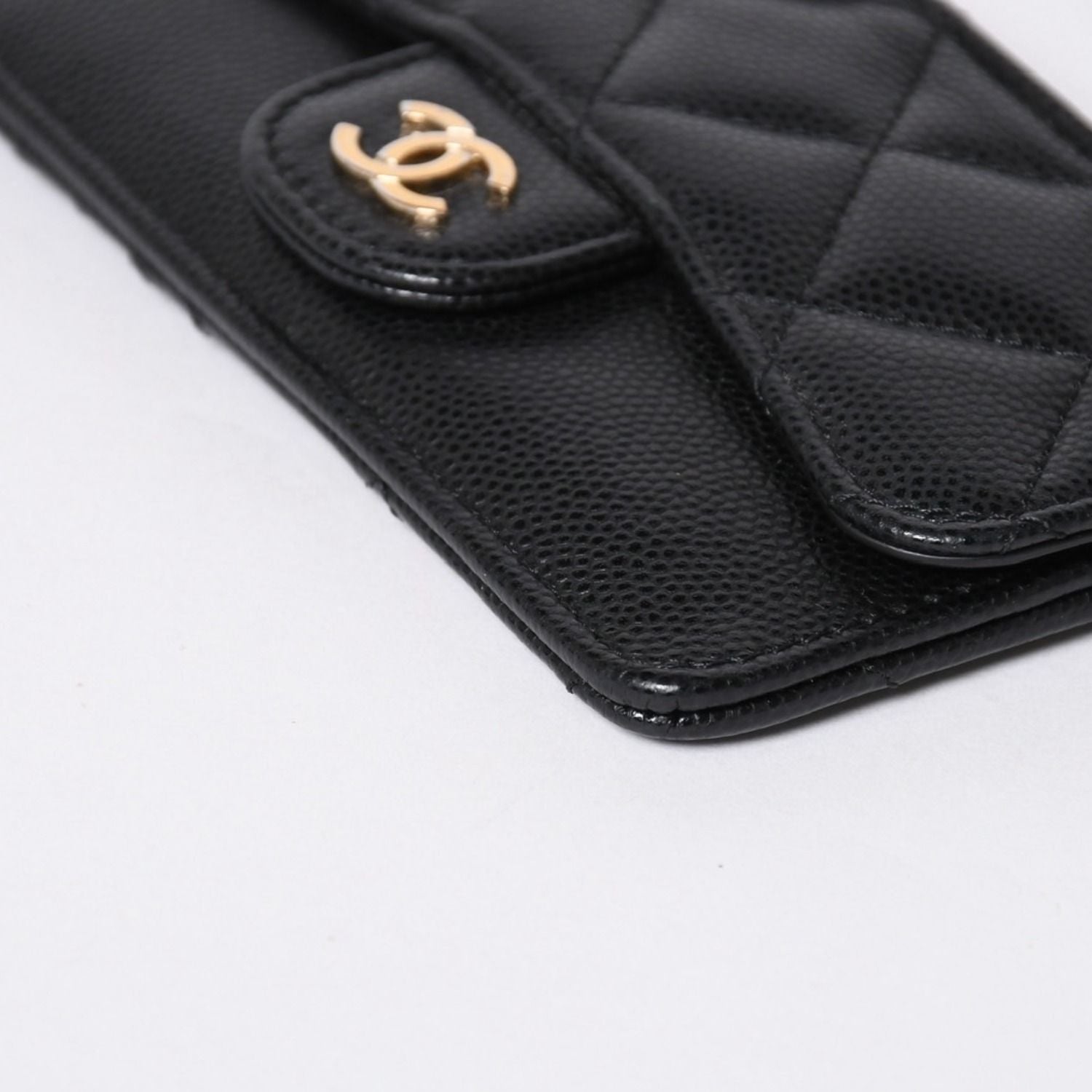 Chanel Coin Purse CC Logo Caviar Leather Black Gold — view 6