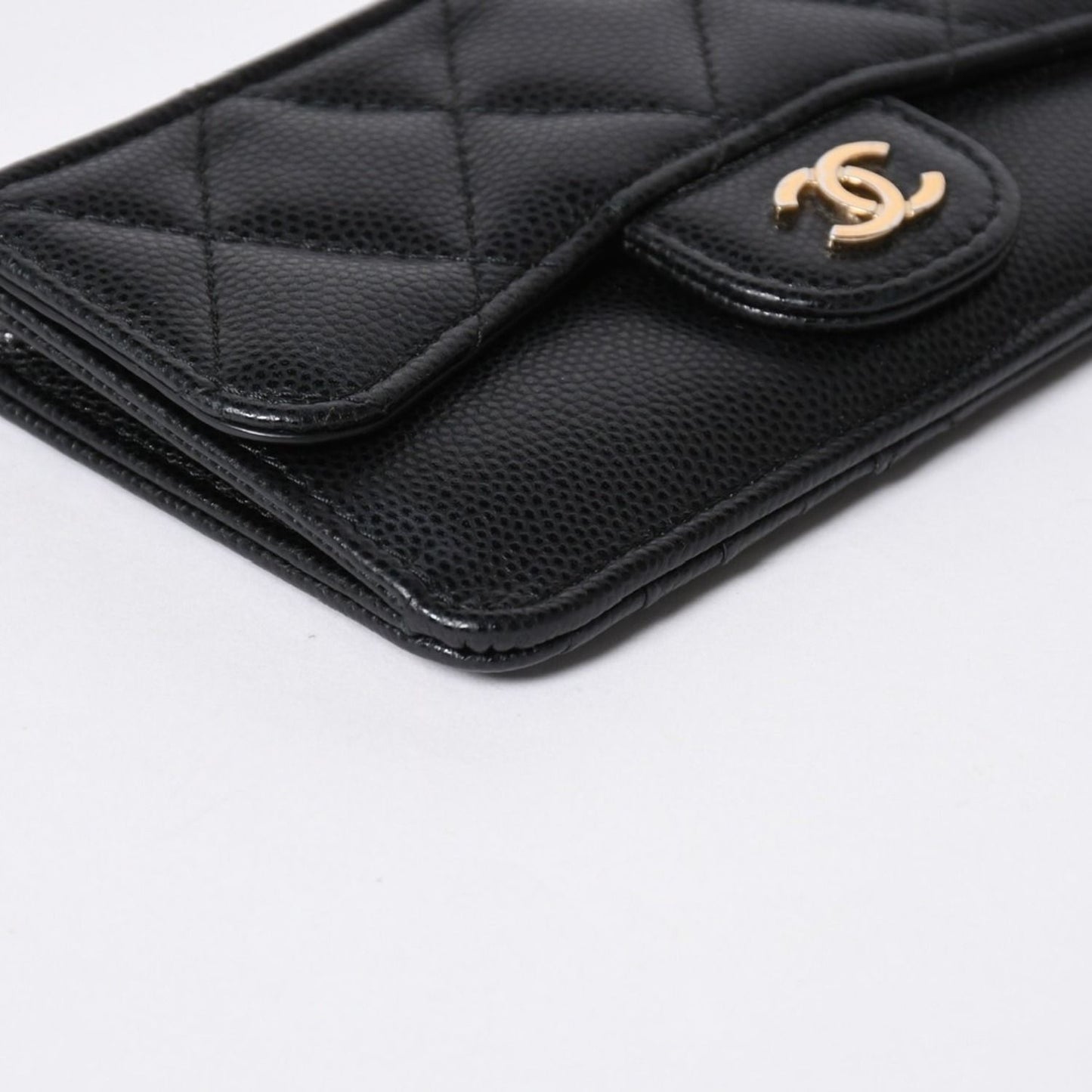 Chanel Coin Purse CC Logo Caviar Leather Black Gold — view 7