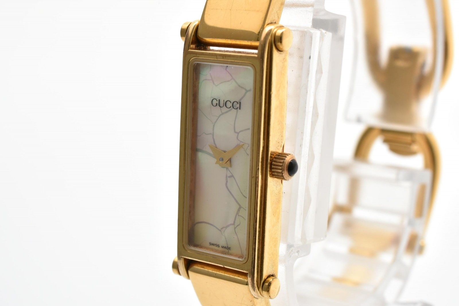 Gucci Quartz Bangle Watch White Shell Styledial Gold