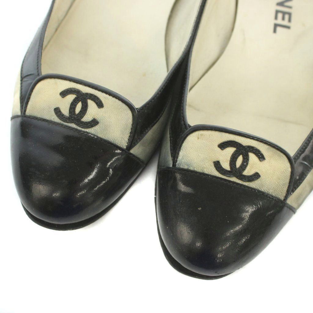 Chanel Ballet Shoes CC Logo Bicolor Ivory Black — view 3