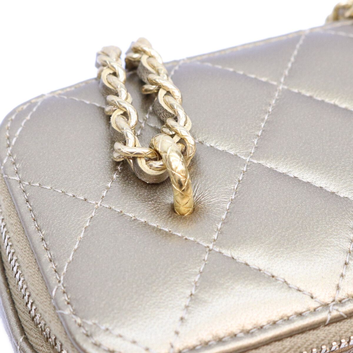 Chanel 23 Cruise CC Dynasty Gold Lamb Chain Vanity Shoulder Bag — view 7