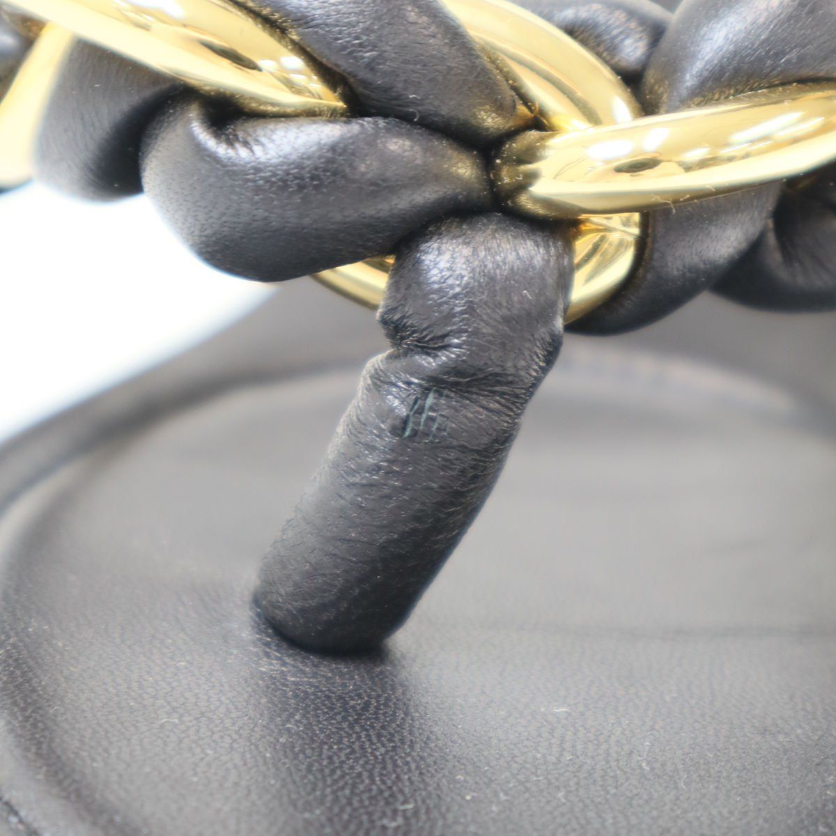 Bottega Veneta Dot Kitten Heels Thong Sandals Black — view 8