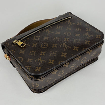 Louis Vuitton Pochette Metis MM Handbag 2-Way Monogram Brown — view 2