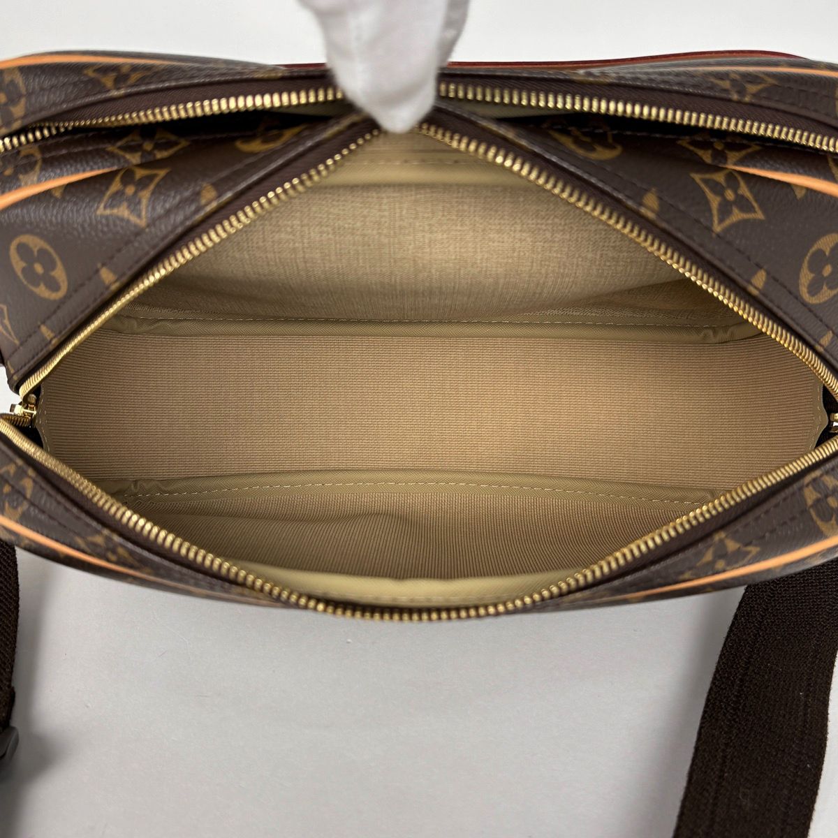 Louis Vuitton Reporter PM Shoulder Bag Monogram Brown — view 8