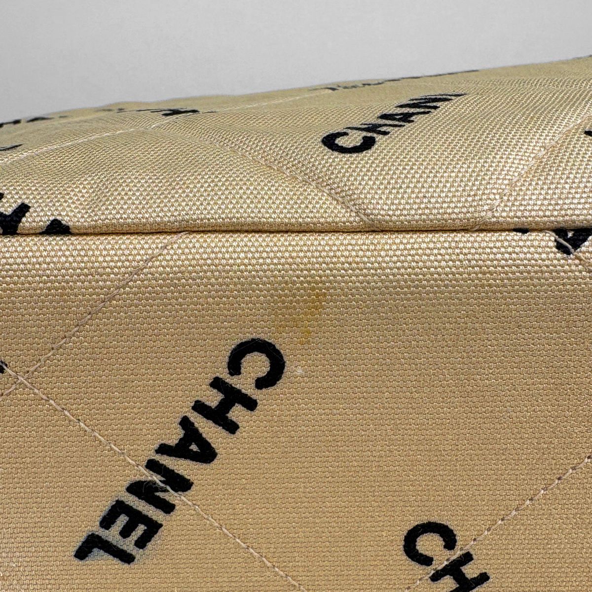 Chanel Tote Bag CC Logo Canvas Beige — view 3