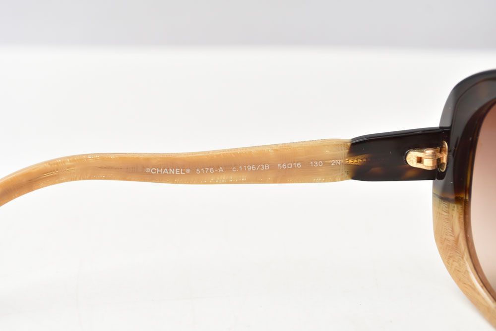 Chanel Sunglasses Eyewear CC Logo Bicolor Black Beige — view 5