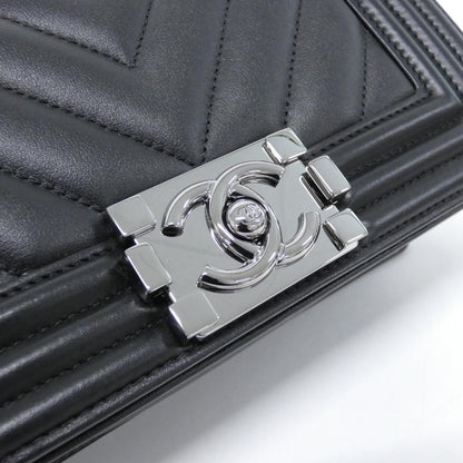 Chanel Boy Line Shoulder Bag — view 4
