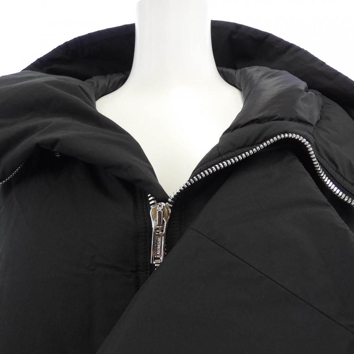 Moncler Alice Down Jacket — view 7