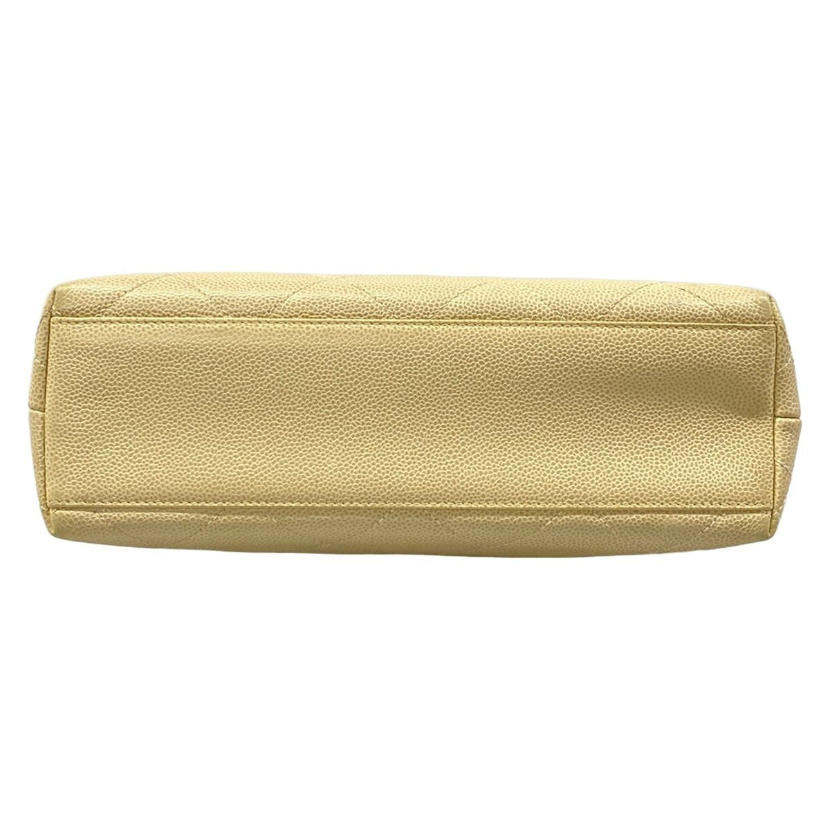 Chanel Handbag Quilted Beige Wood Handle — view 5