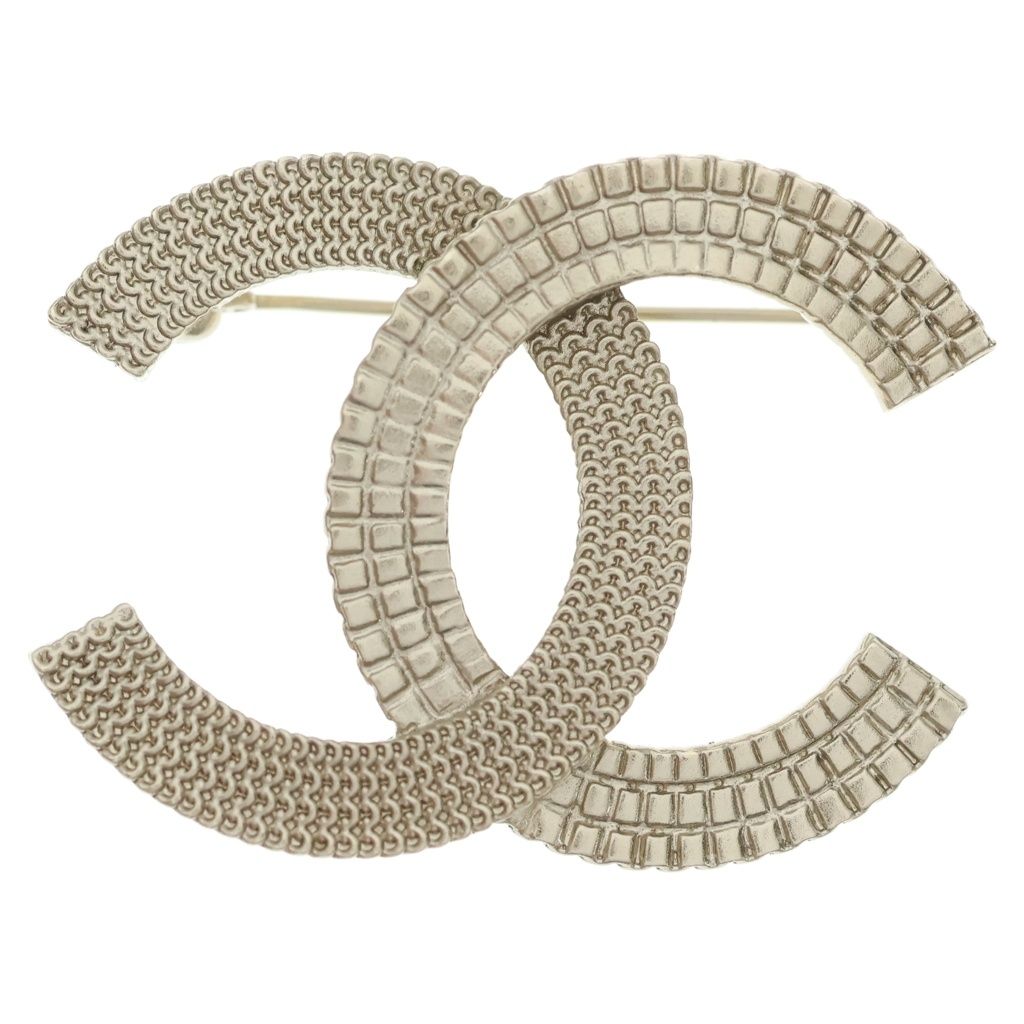 Chanel CC Logo Brooch Pin Badge Gold