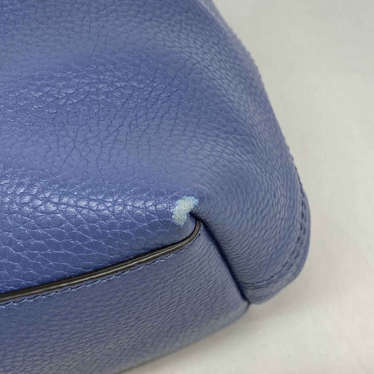 Gucci Shoulder Bag Soho Leather Blue Champagne Gold — view 6