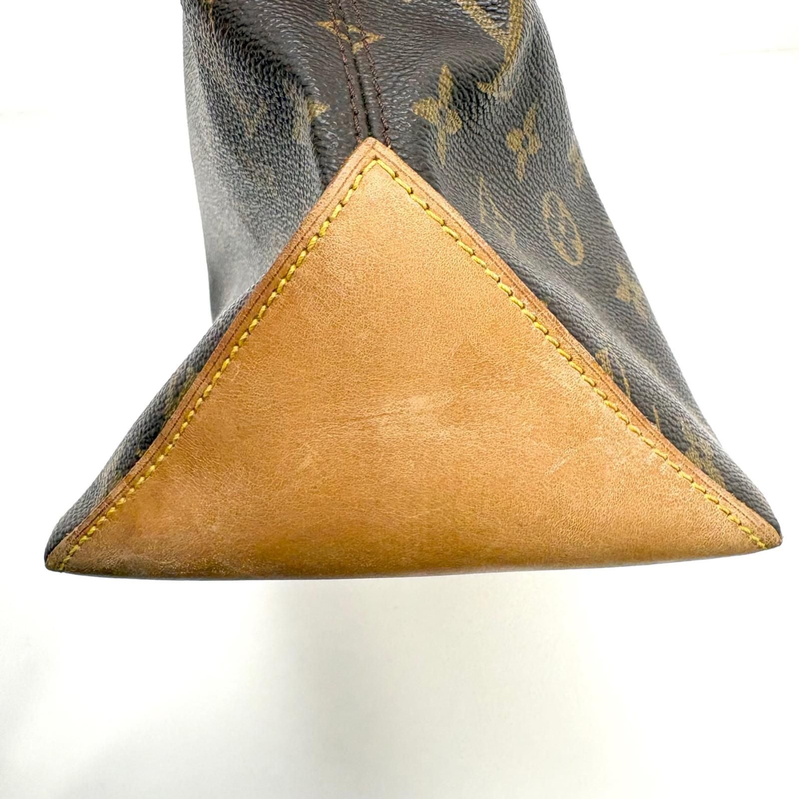 Louis Vuitton Cabas Mezzo Monogram Tote Bag — view 8