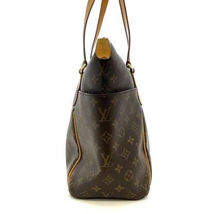 Louis Vuitton Totally MM Monogram Tote Bag — view 3
