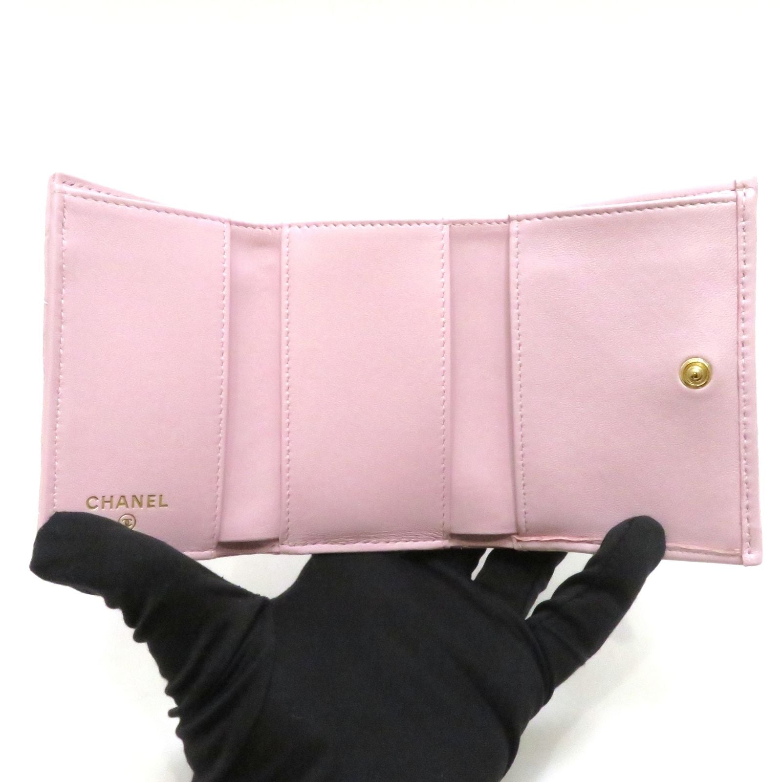 Chanel 19 Compact Wallet Light Pink Lambskin Trifold — view 5