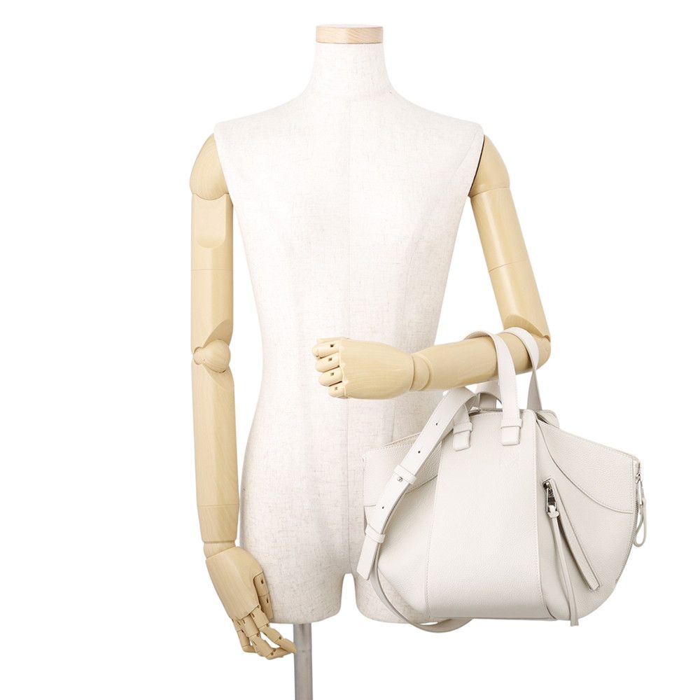 Loewe Hammock Small Leather 2-Way Shoulder Bag White — view 4