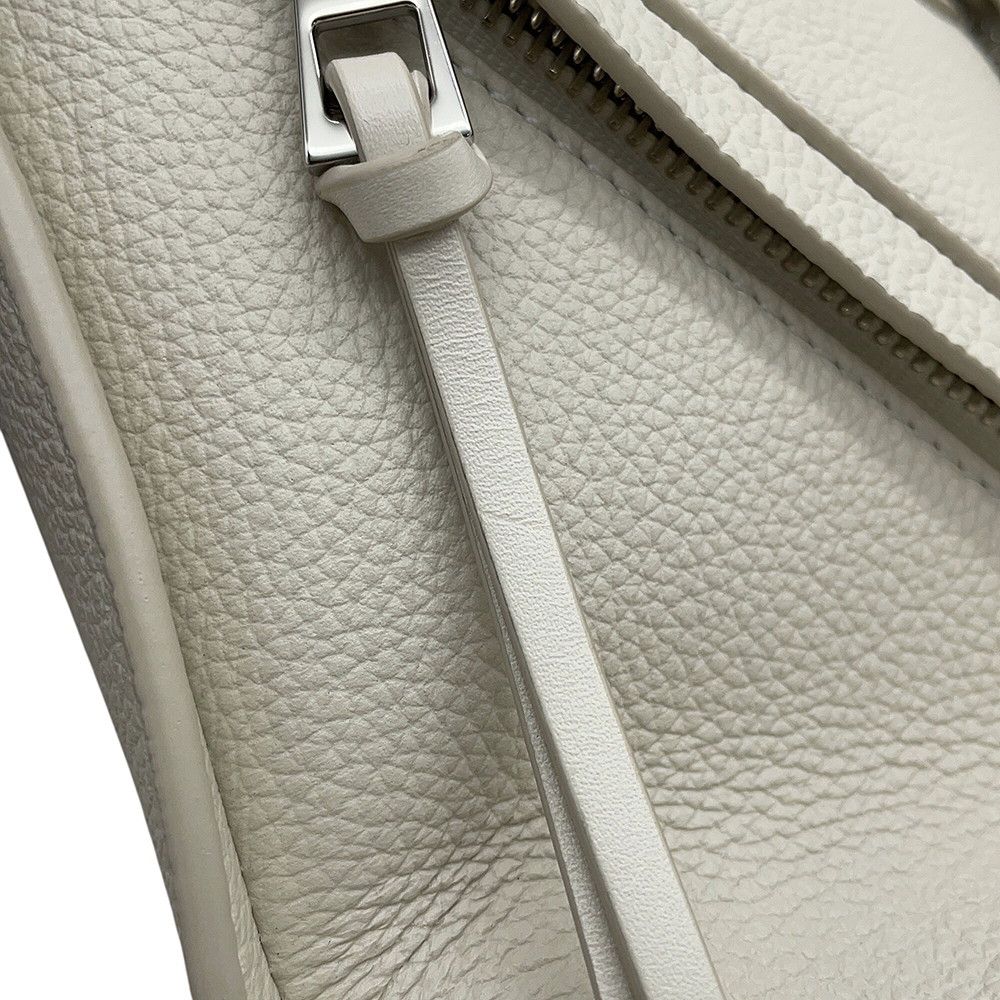 Loewe Hammock Small Leather 2-Way Shoulder Bag White — view 8