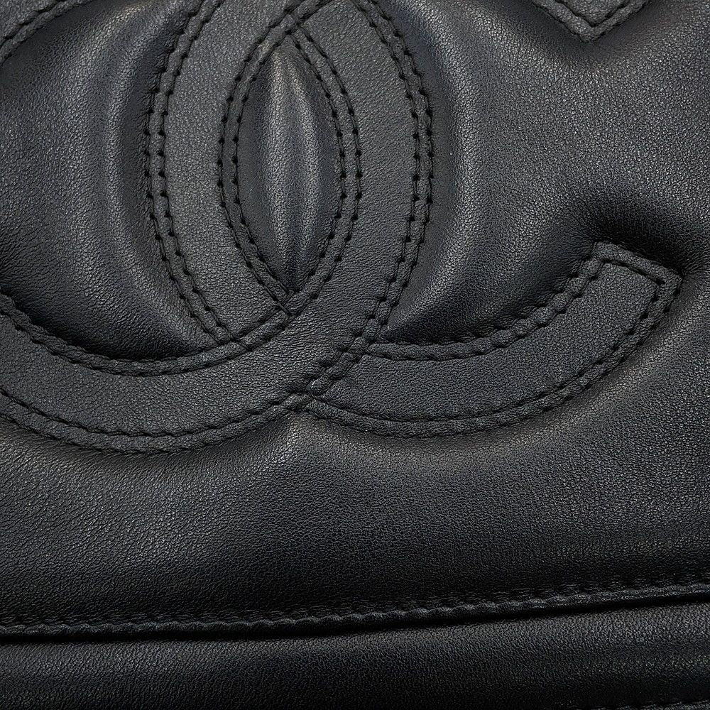 Chanel Chain Shoulder Bag Octagon CC Logo Lambskin Black — view 7