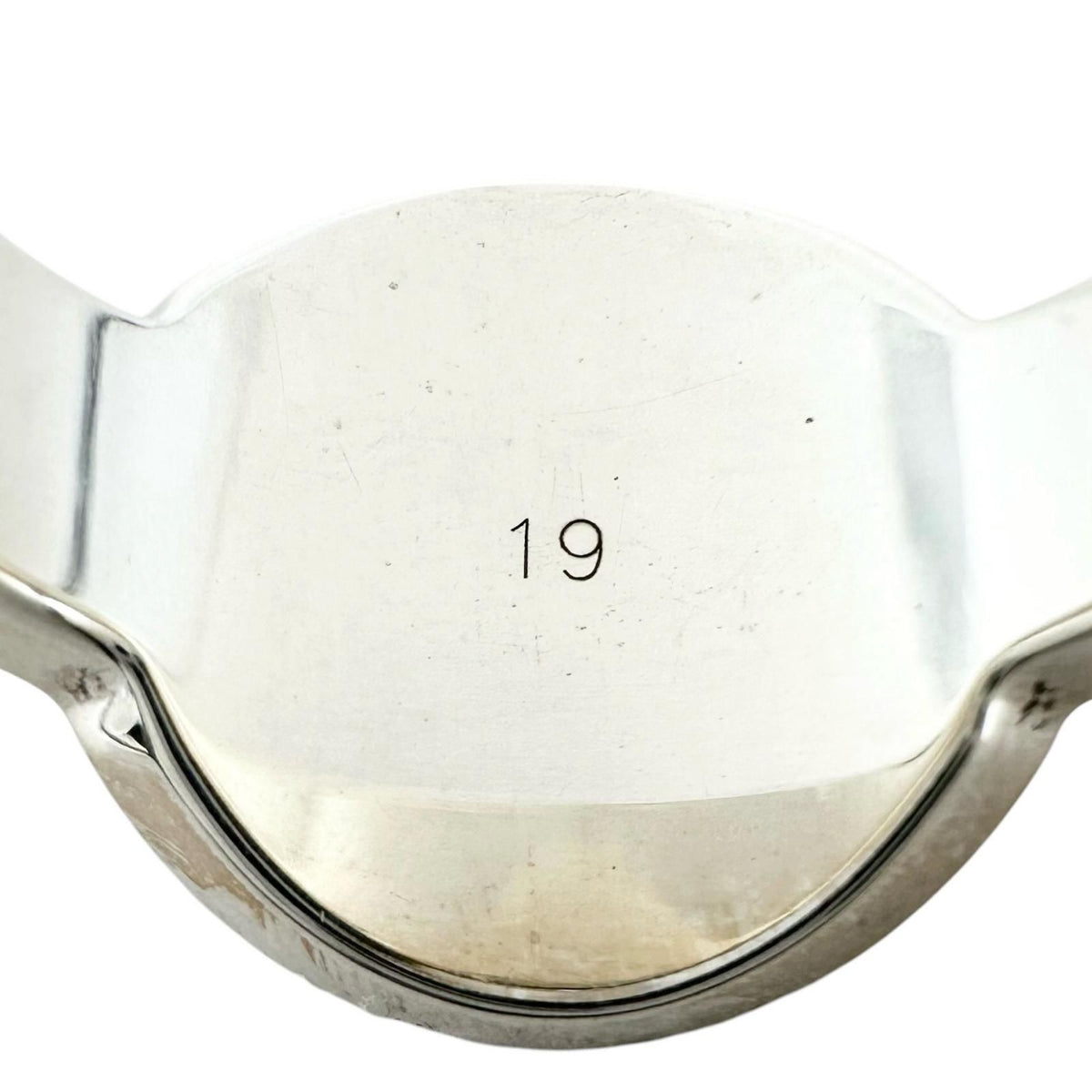 Gucci Trademark Oval Logo Silver Ring — view 5