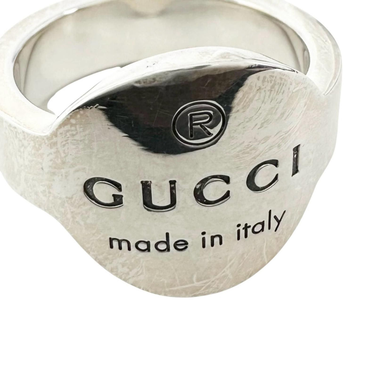 Gucci Trademark Oval Logo Silver Ring — view 4