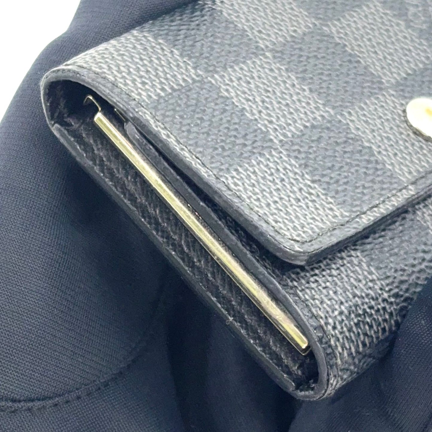 Louis Vuitton Multicles 6 Damier Graphite Leather Black Key Case Silver Key — view 5