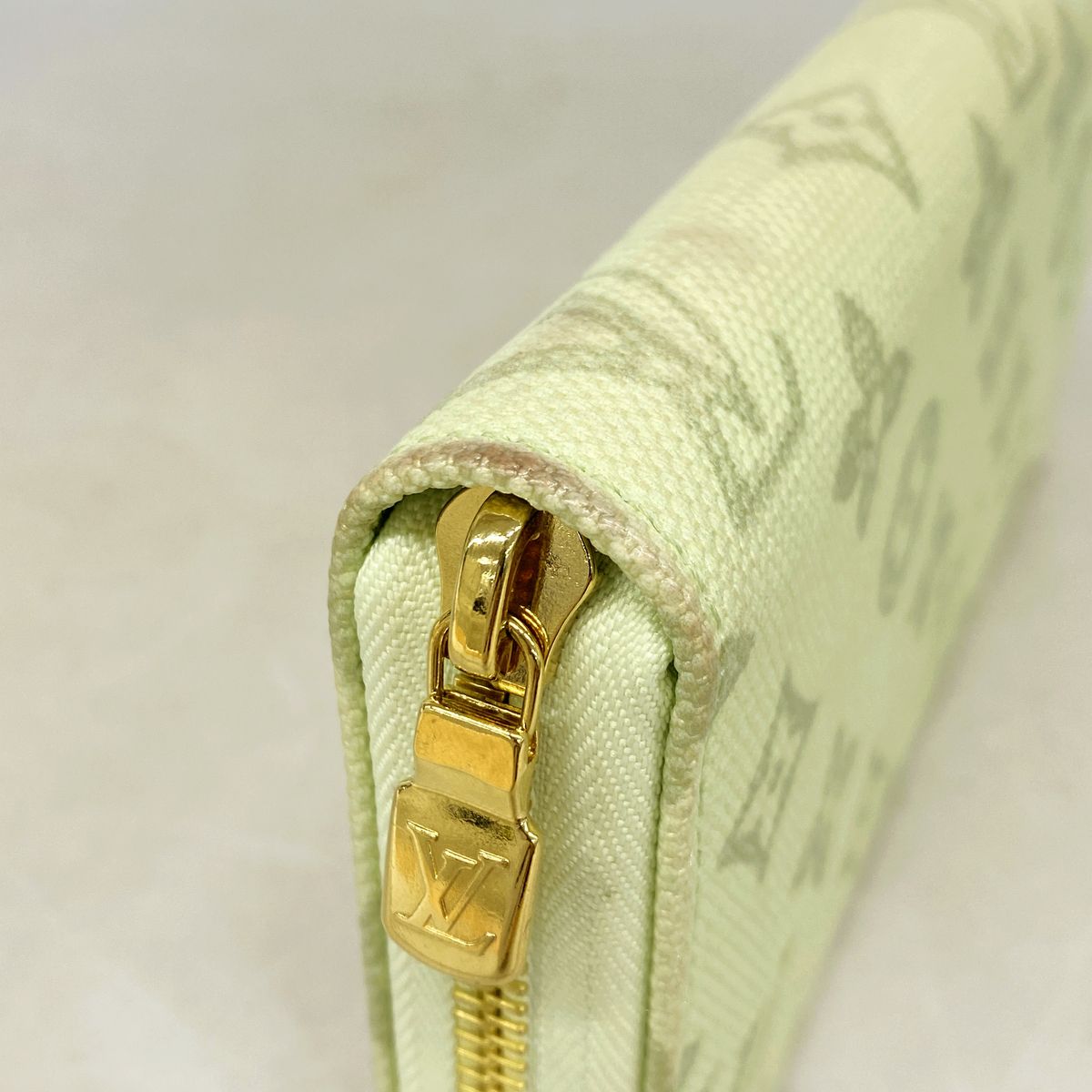 Louis Vuitton Wallet Monogram Origin Zippy Vert Asnieres — view 5