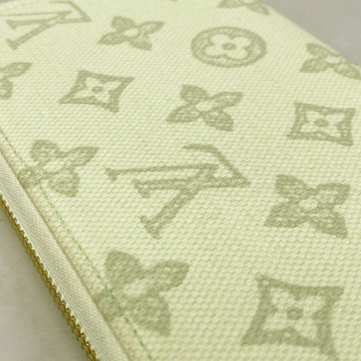 Louis Vuitton Wallet Monogram Origin Zippy Vert Asnieres — view 8