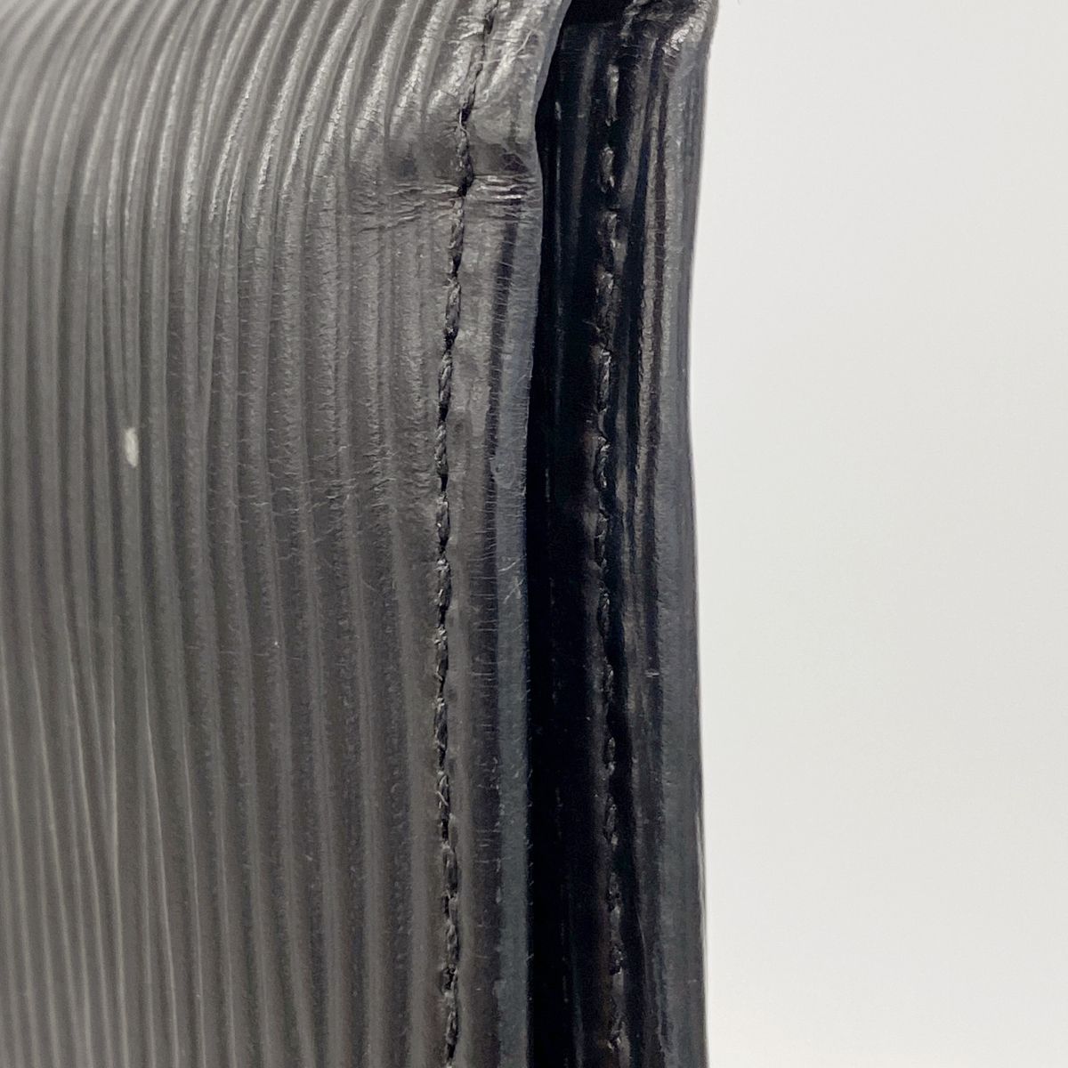 Louis Vuitton Wallet Epi Portefeuille Cartes Credit Monet Noir — view 6