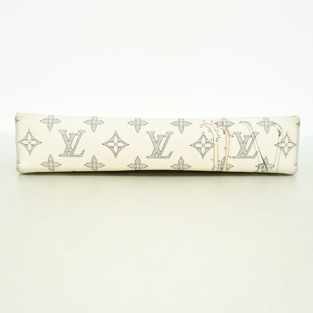 Louis Vuitton Clutch Monogram Savannah Pochette Voyage MM White — view 3