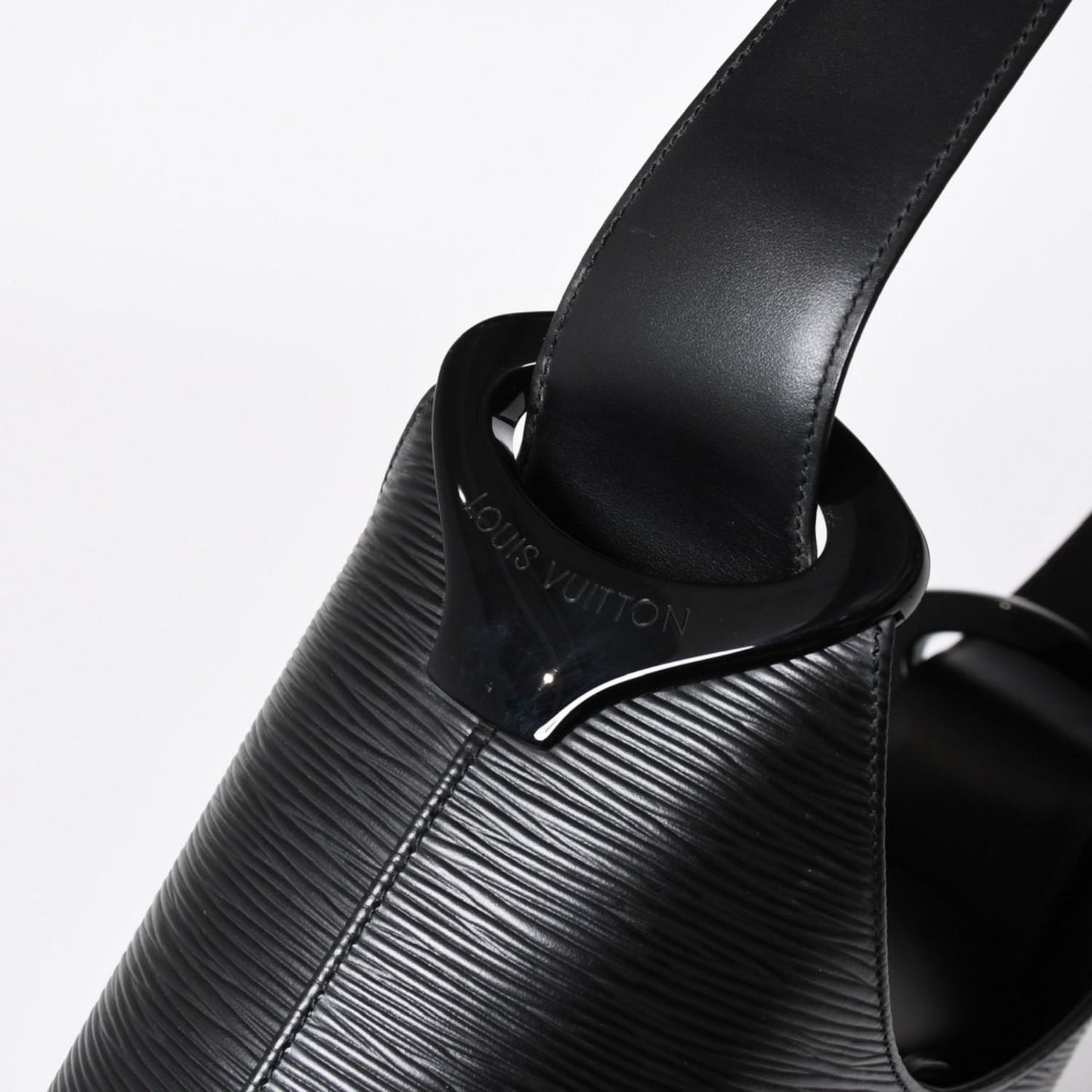 Louis Vuitton Verso Bag Epi Leather Black — view 5