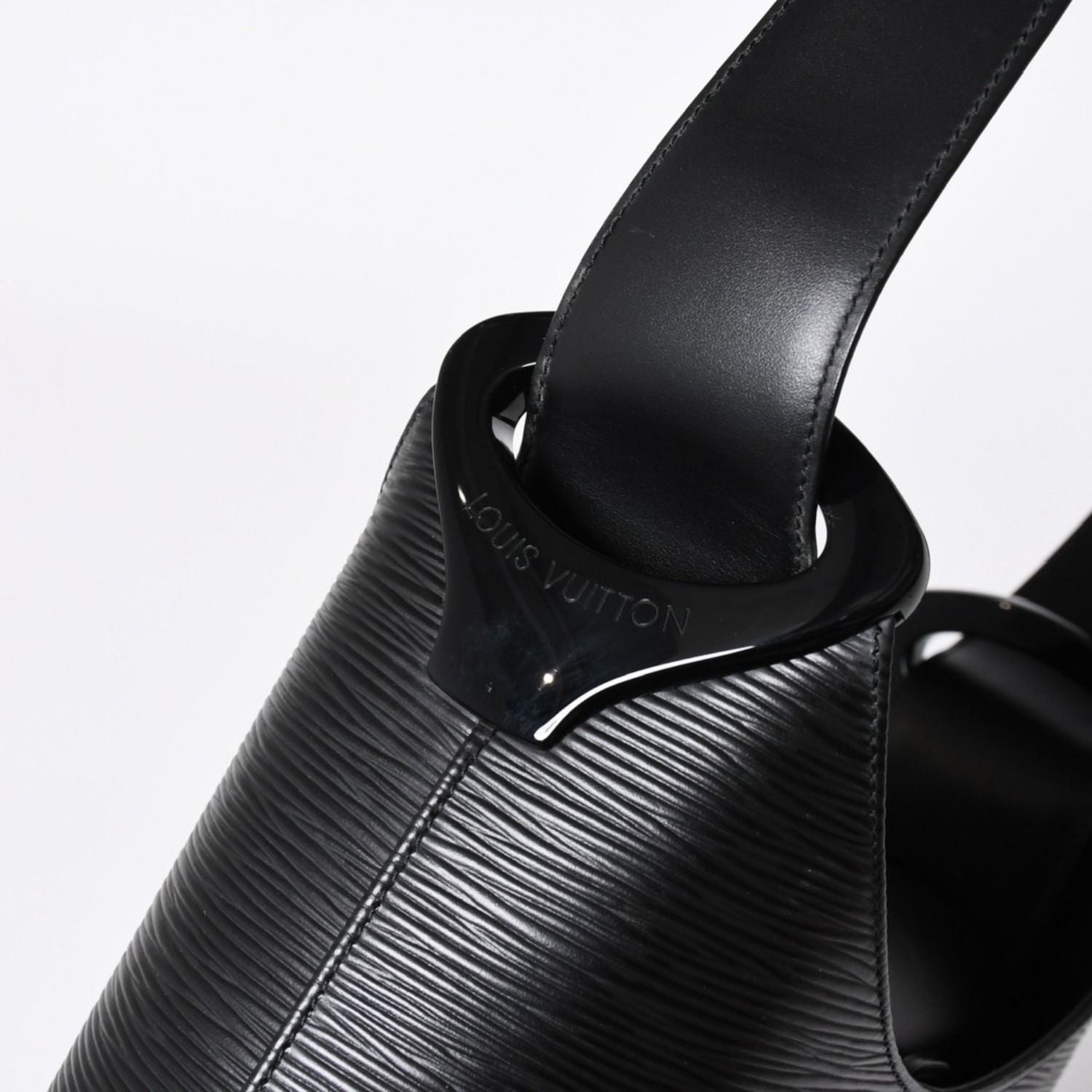Louis Vuitton Verso Bag Epi Leather Black — view 5