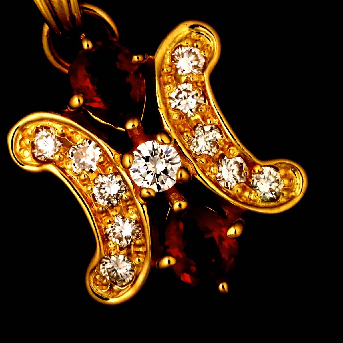 Celine Triomphe Ruby Diamond Necklace 42 18k Yellow Gold 750 Macadam — view 7