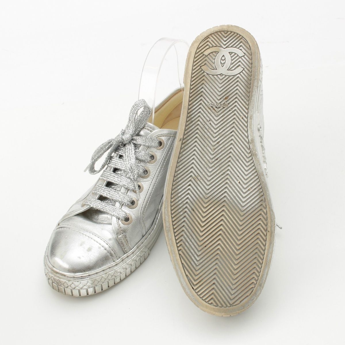 Chanel Leather Low-Top Sneakers Silver — view 5