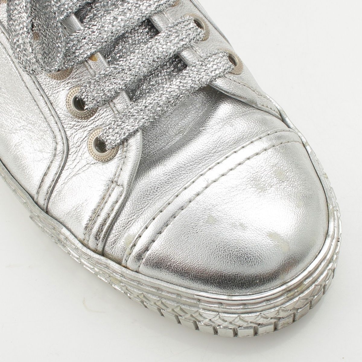 Chanel Leather Low-Top Sneakers Silver — view 6