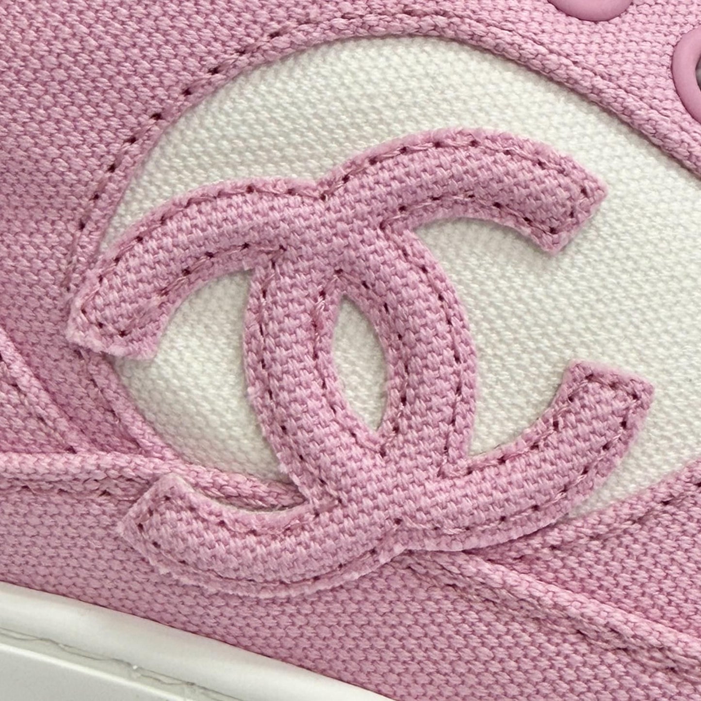 Chanel Canvas Leather CC Logo Bicolor Sneakers Pink White — view 7