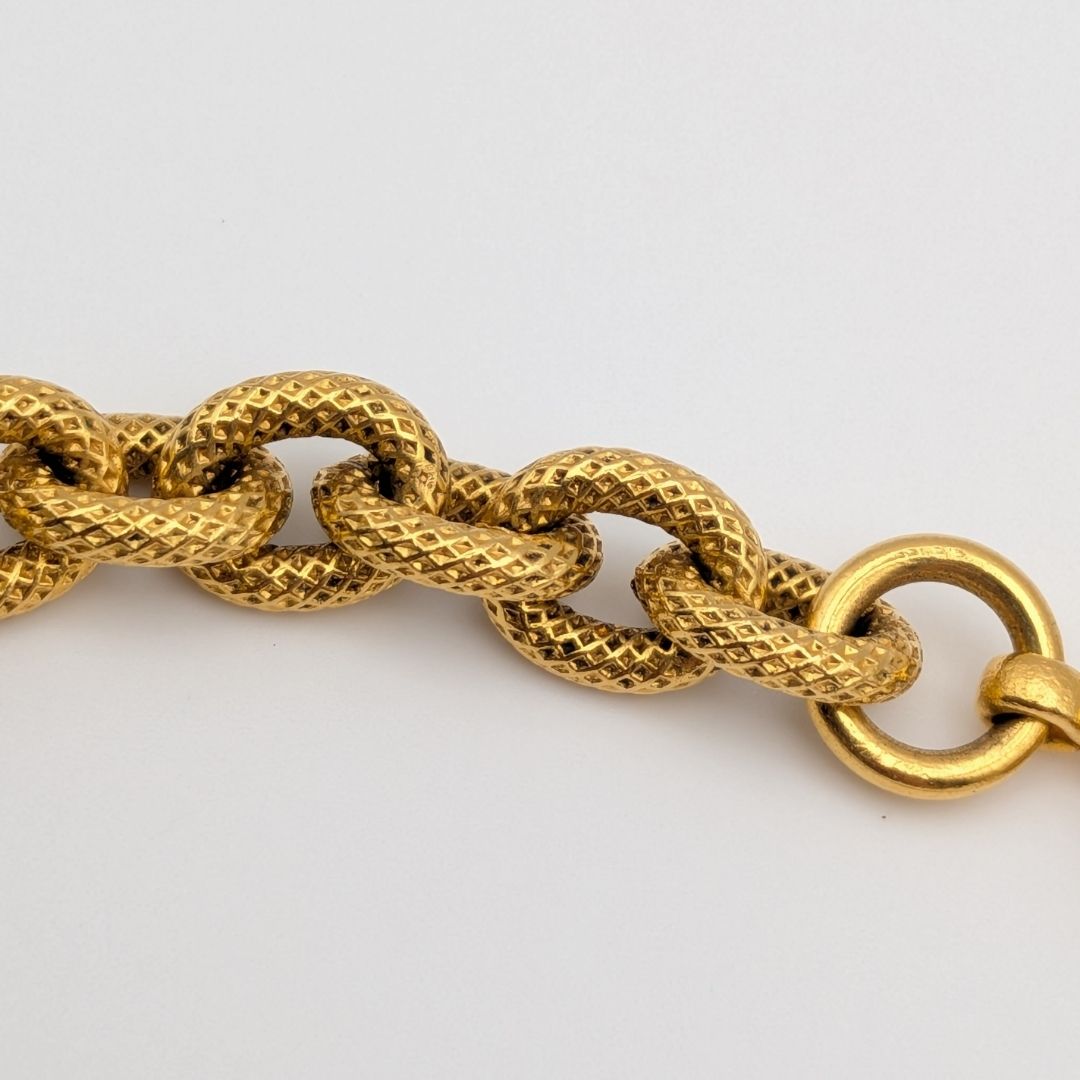 Chanel Pendant CC Logo Lava Gold Chain Vintage — view 4