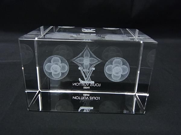 Louis Vuitton Monogram Crystal Paperweight Interior Object Ornament Clear — view 2