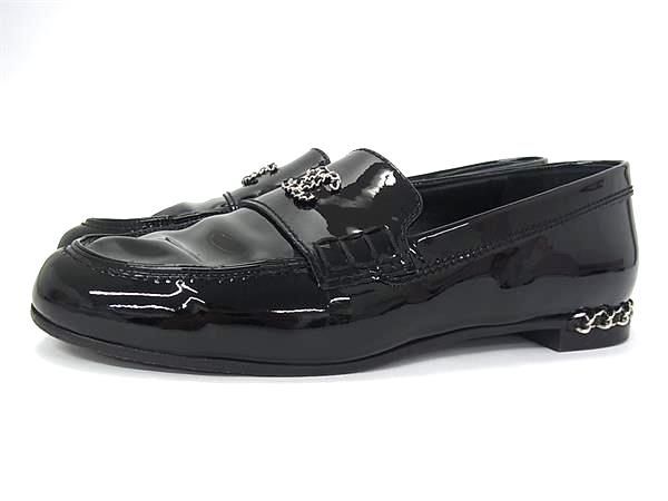 Chanel CC Logo Chain Patent Leather Loafers Shoes Black — view 3