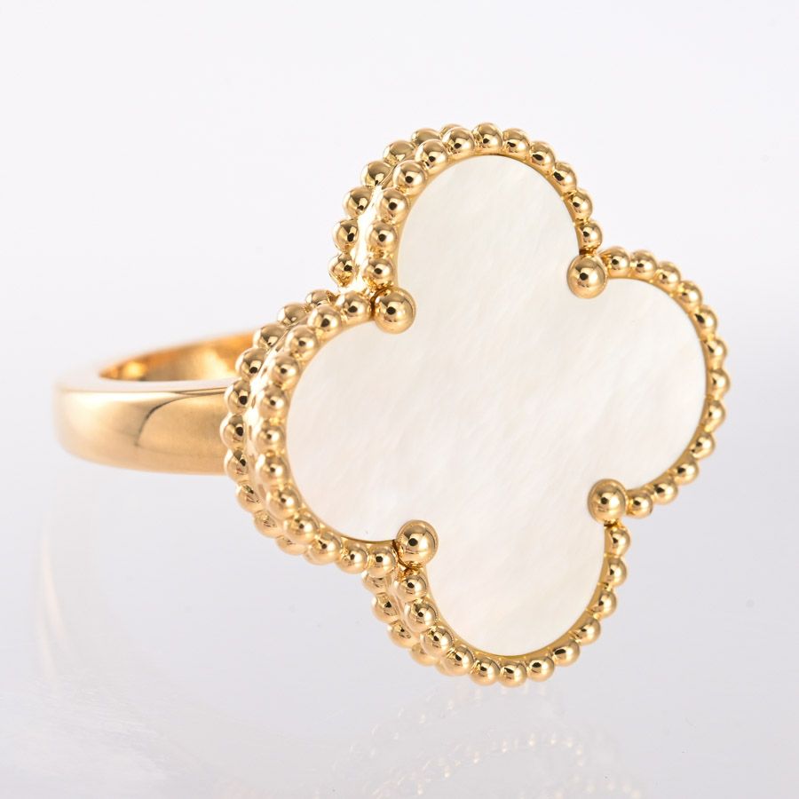 Van Cleef & Arpels Ring Magic Alhambra — view 2