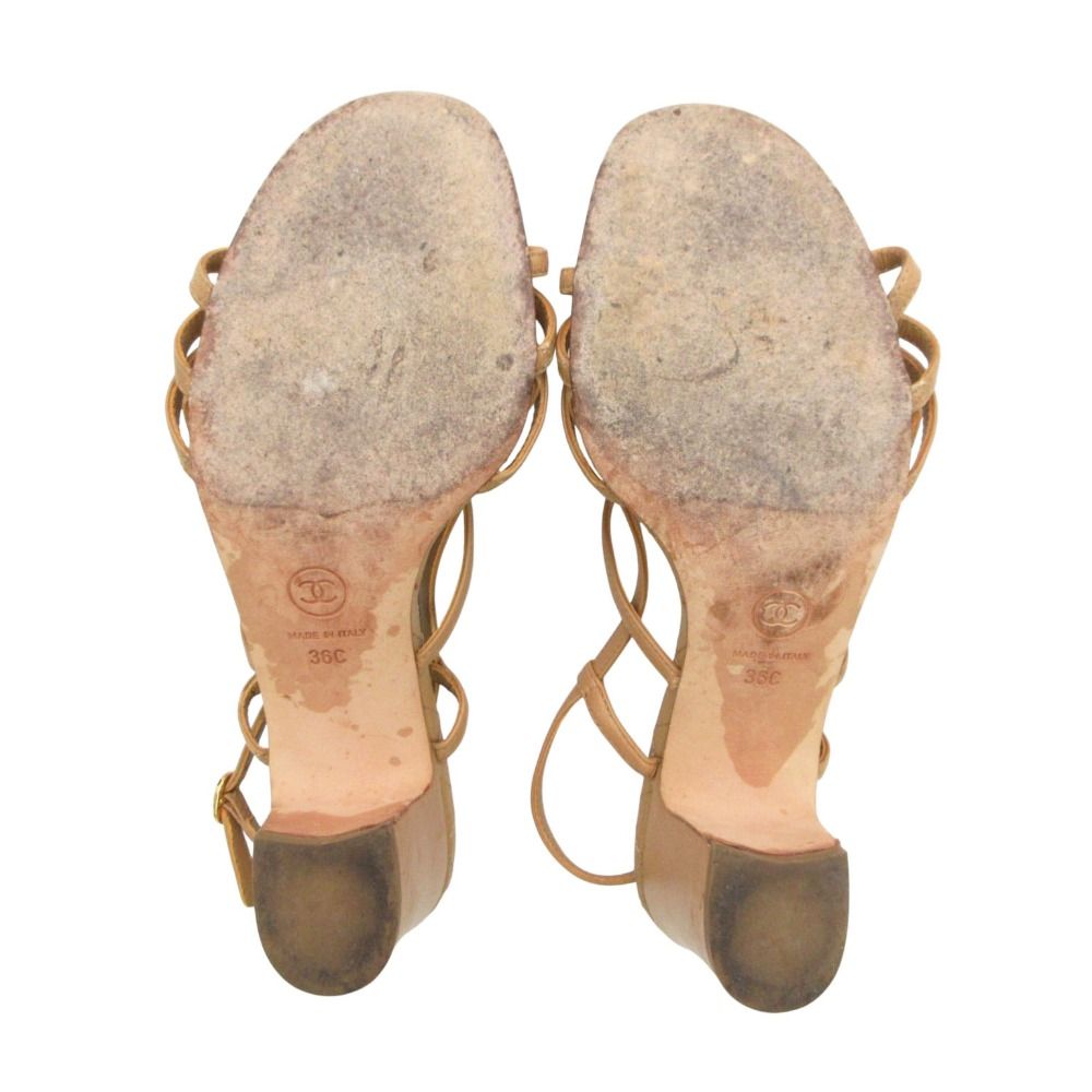 Chanel Sandals Leather Quilted Gold CC Logo Beige — view 5