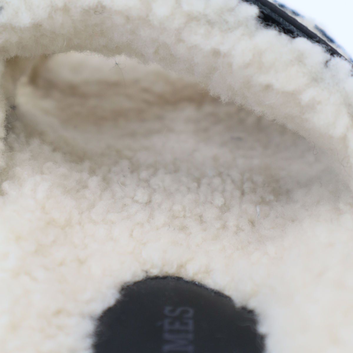 Hermes Chypre Sheepskin Shearling Strap Leather Sandals Black — view 7
