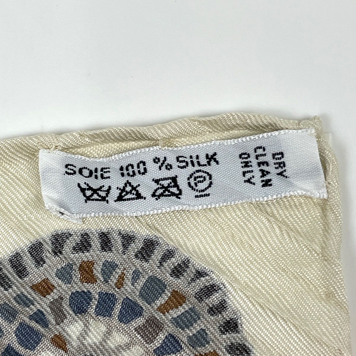 Hermes Carre 90 Sous le Cedre Scarf Under the Himalayan Cedar Pleats Silk White — view 2