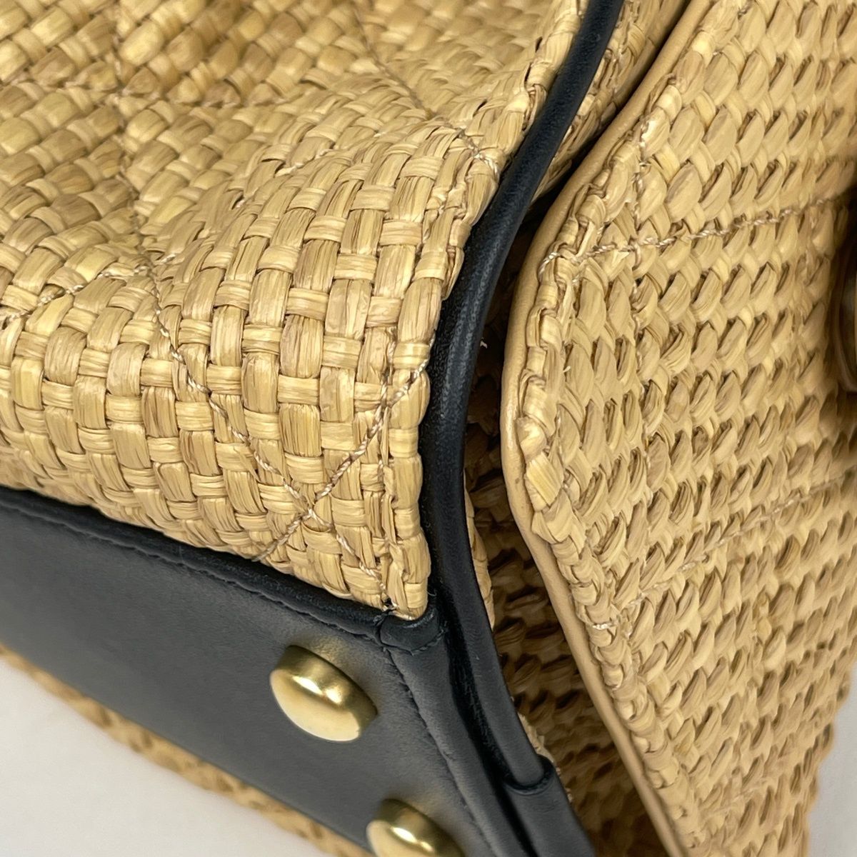 Chanel 25 Mini Handbag CC Logo Raffia Beige Black — view 3