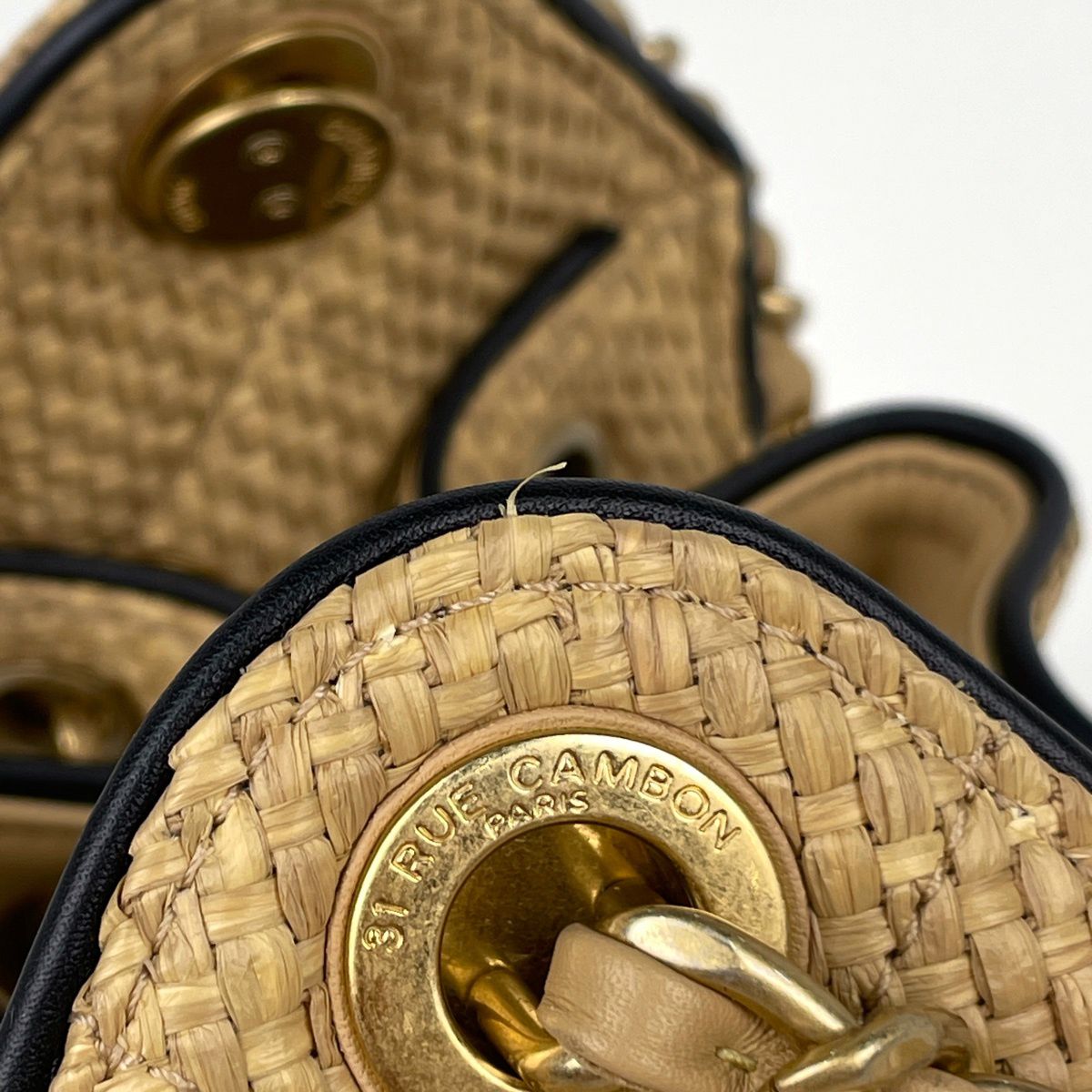 Chanel 25 Mini Handbag CC Logo Raffia Beige Black — view 5