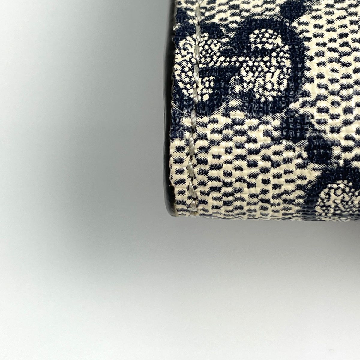 Gucci Wallet GG Pattern Bifold Ribbon Supreme Navy — view 3