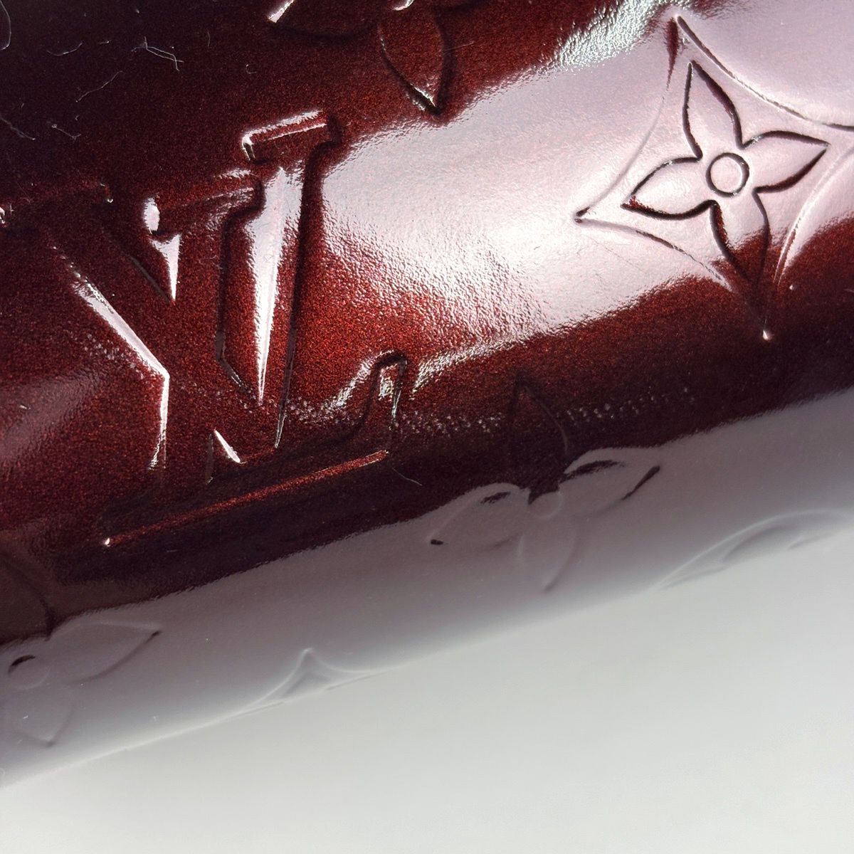 Louis Vuitton Roxbury Drive Handbag 2-Way Monogram Vernis Amarante — view 5