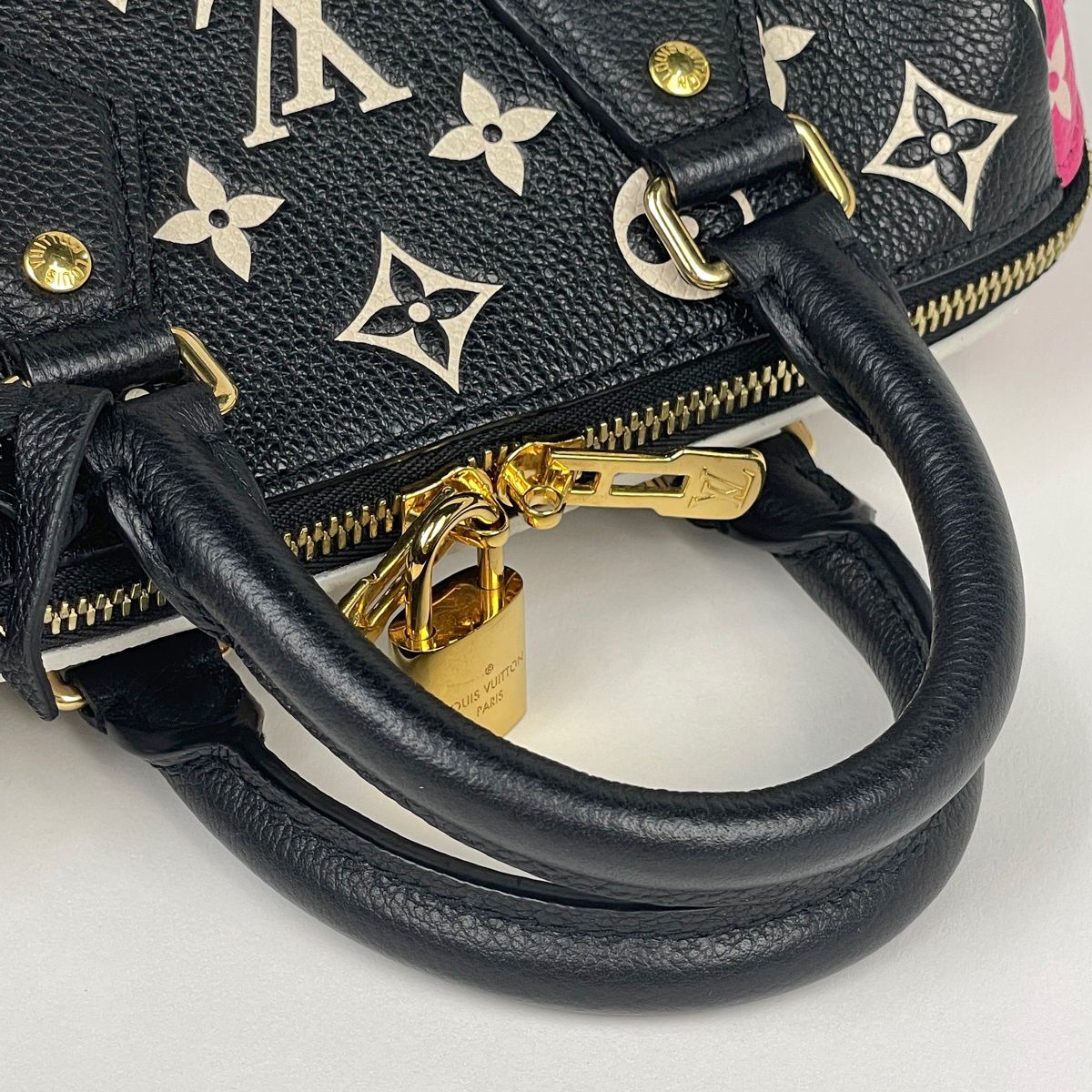 Louis Vuitton Speedy Bandouliere 20 Handbag Monogram Empreinte Noir White Pink — view 5